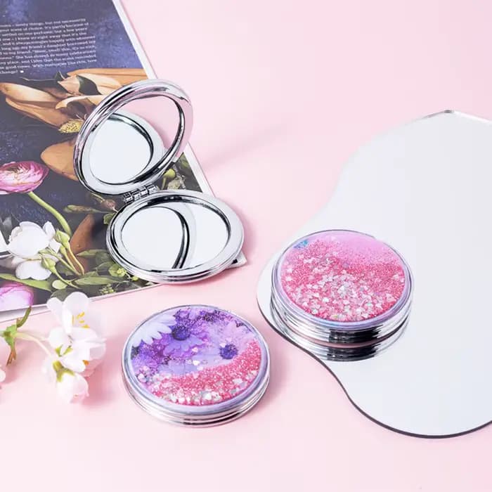 Miroir compact à paillettes liquides