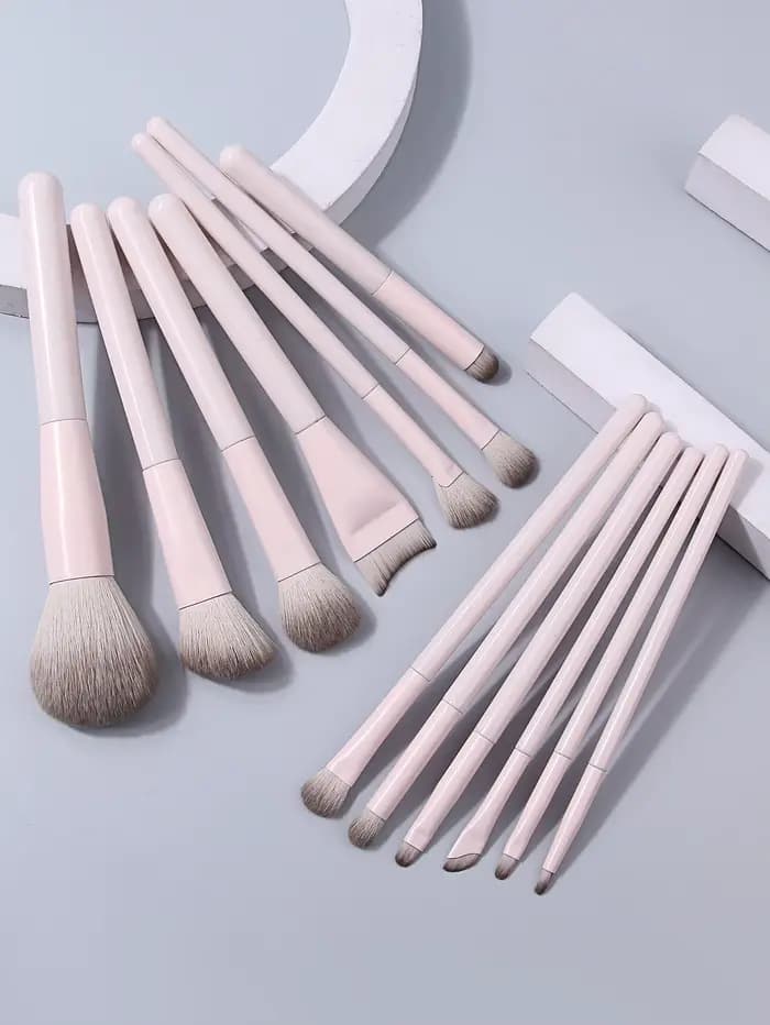 Ensemble de 13 pinceaux de maquillage doux et moelleux