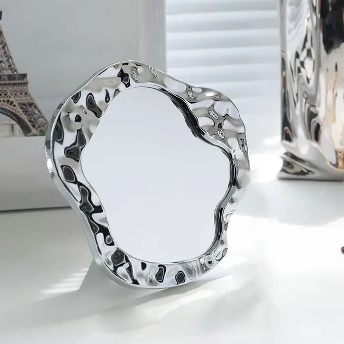 Miroir de maquillage de bureau à la mode