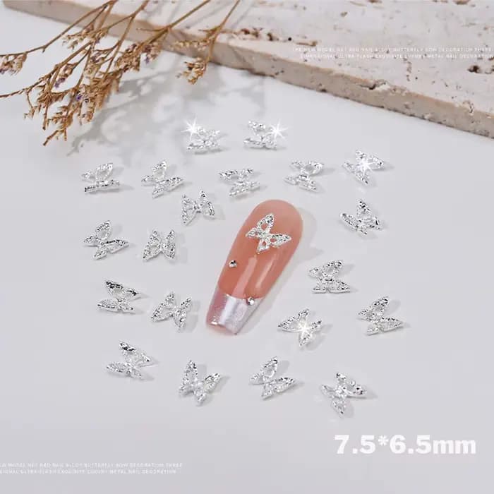 Breloques pour ongles en strass papillon creux 3D, 20 pièces, breloques de luxe, ailes en diamant or