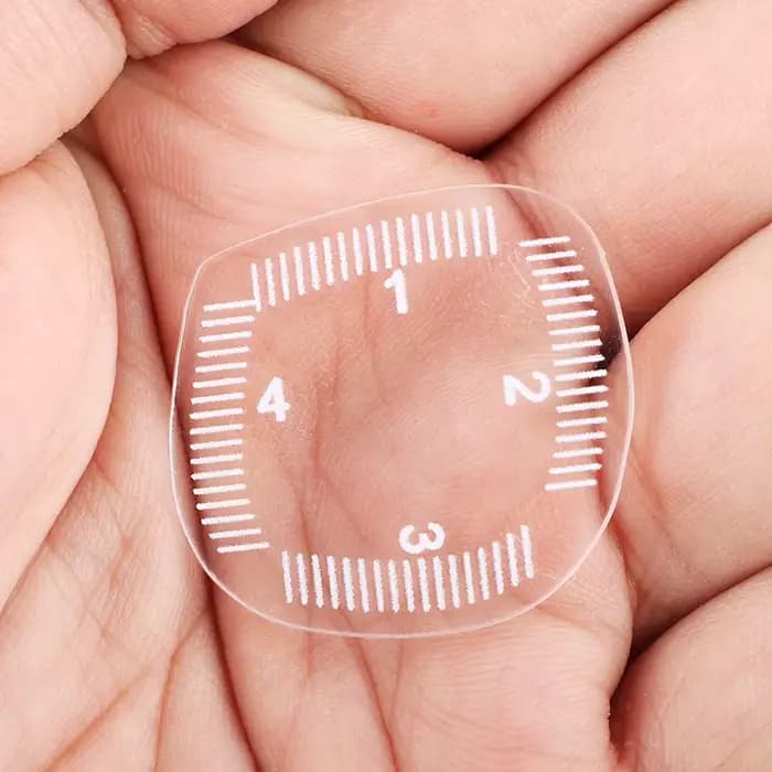 Règle de traçage des sourcils